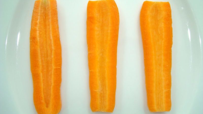 Miolo branco em cenouras - por que isso acontece