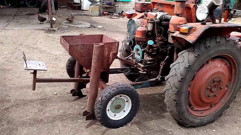 Како властитим рукама направити плантер за кромпир за мини трактор