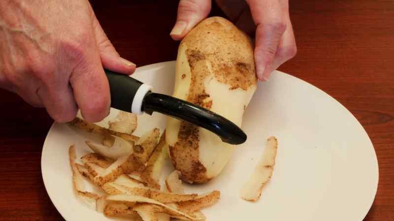 ما هي راحة مقشرات البطاطس اليدوية