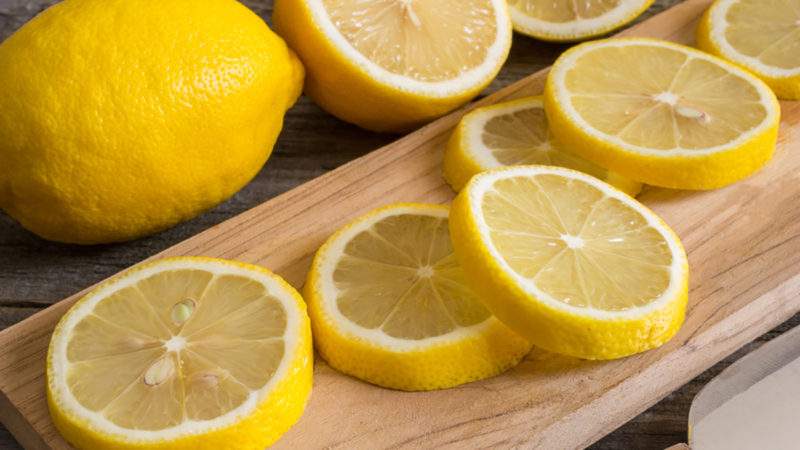 De beste manieren om citroenen thuis te bewaren