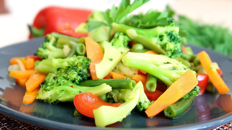 De voordelen en nadelen van broccoli voor vrouwen