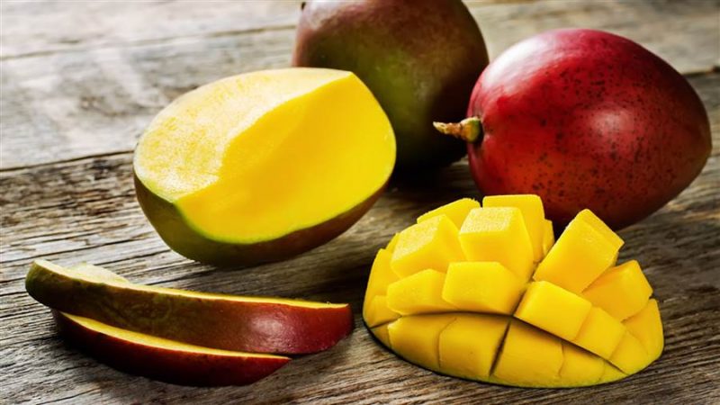 Quin és el contingut en calories del mango i quins són els seus beneficis i perjudicis