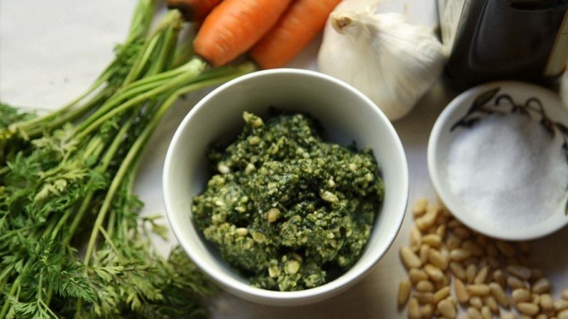 Incroyables propriétés curatives des fanes de carottes: recettes et contre-indications