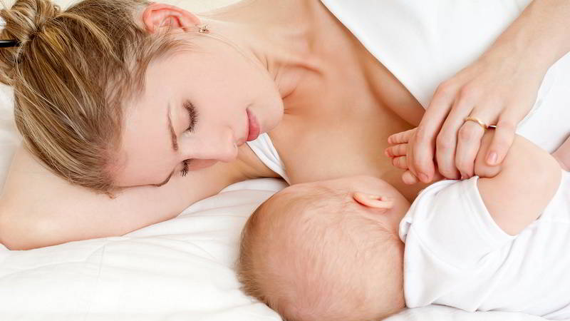 Can soy and soy milk be consumed while breastfeeding?
