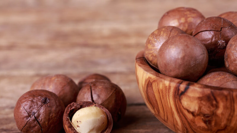 Why is chocolate macadamia nut good and how to eat it correctly