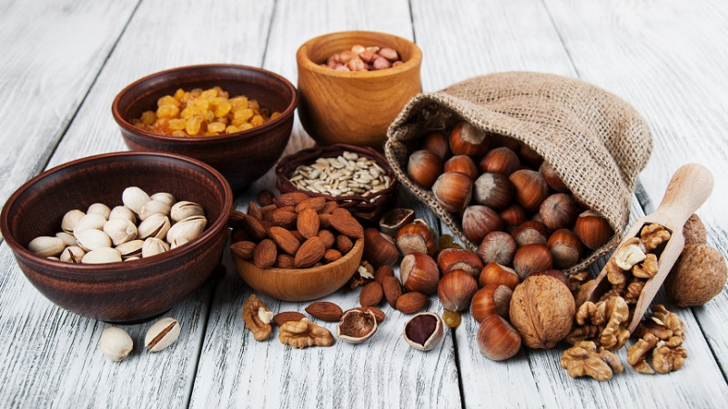 How many nuts per day can you lose weight
