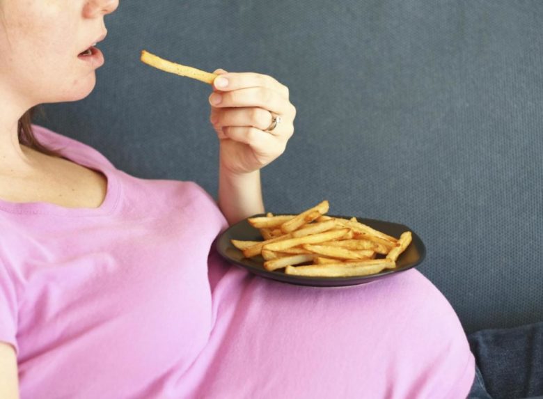 Neden hamilelik sırasında patates çeker ve onu yemek mümkün mü?